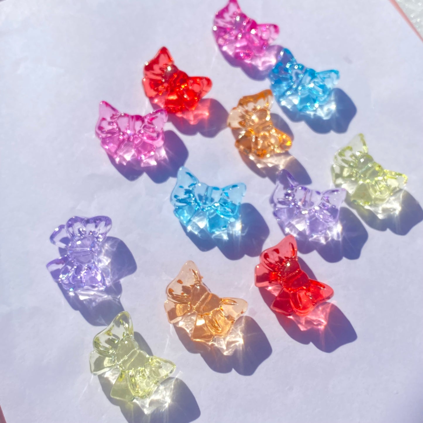 12 pc medium acrylic glossy bow beads