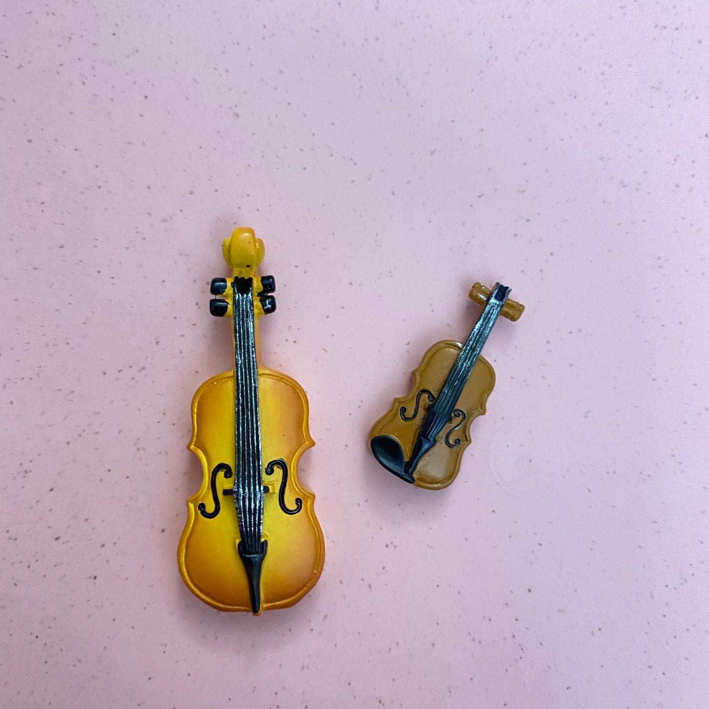 3D Violin Figure