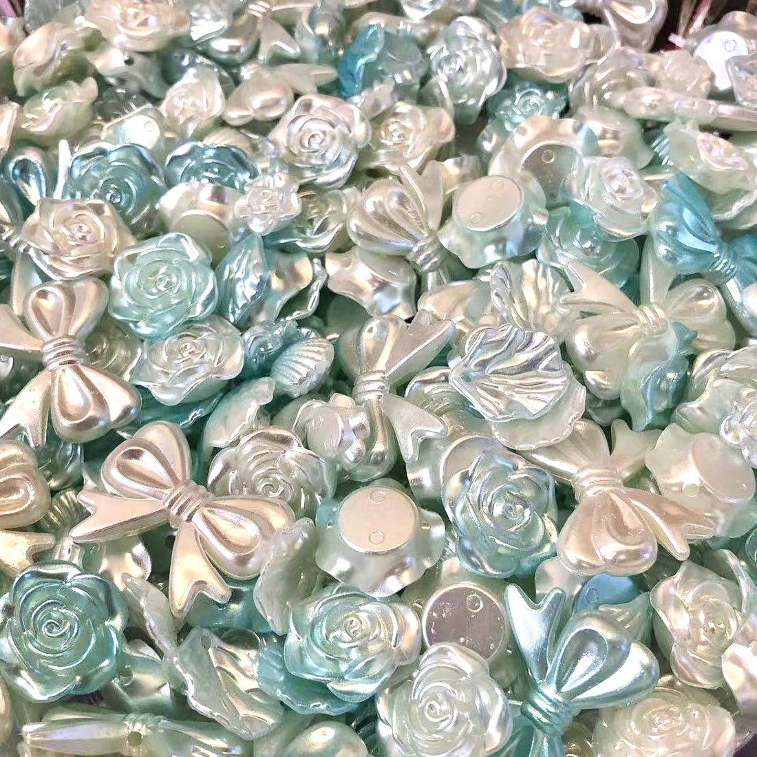 Gradient Rose Charms Mix