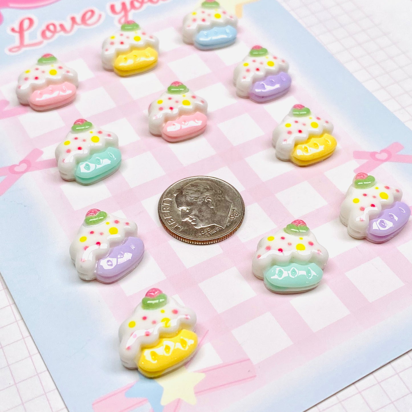 Mini Creamy Cake Charms 5pc