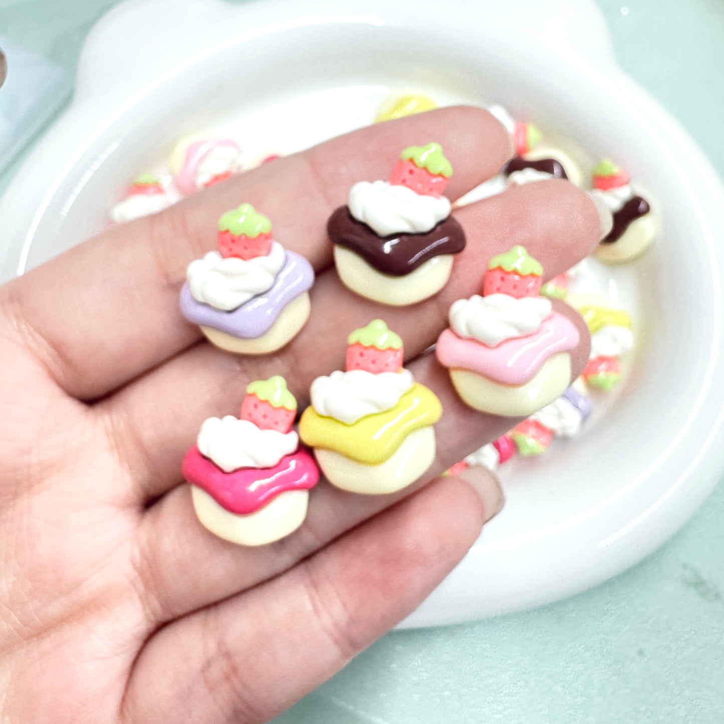 Strawberry Cupcake charms 5pc