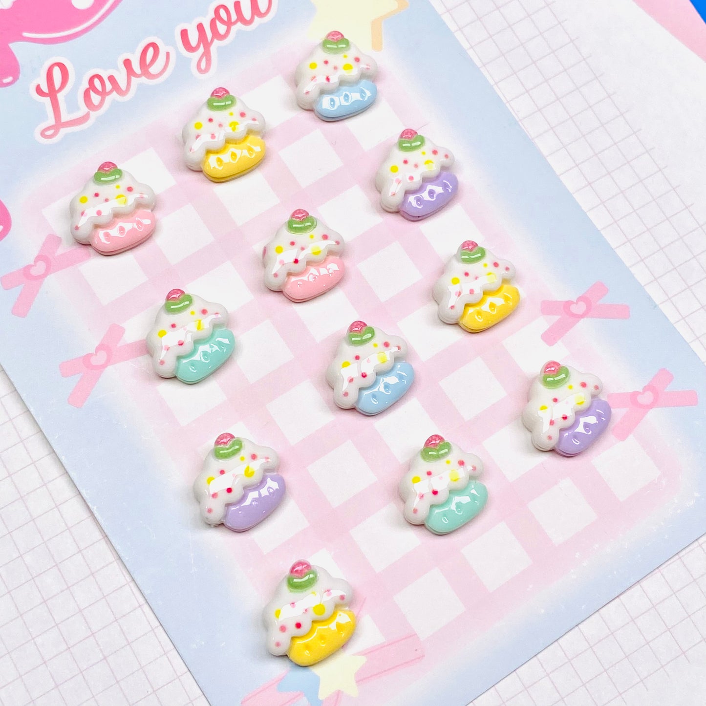 Mini Creamy Cake Charms 5pc