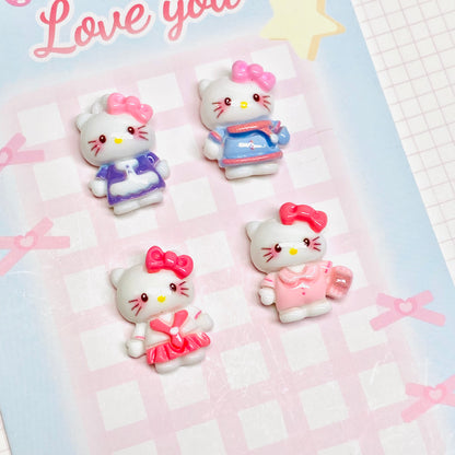 Outfit Kitty Charms 5pc