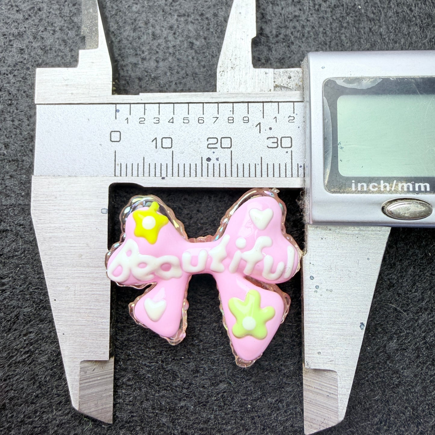 Handpainted Beautiful Bow Beads 5pc