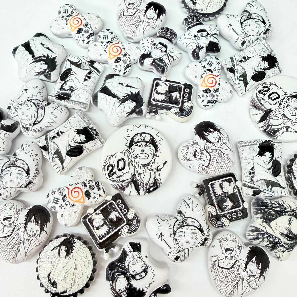 Black n white cartoon beads set 20pc